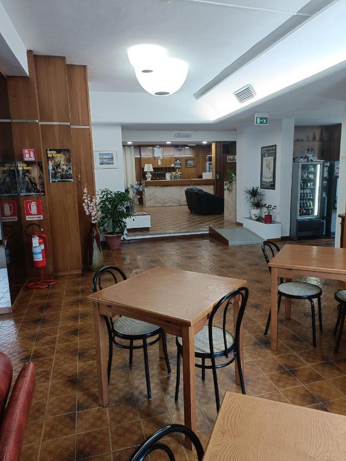 Hotel Alba Serravalle Serravalle Pistoiese Exteriör bild